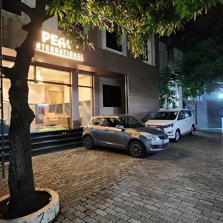 Peace International Hotel Mumbai Luaran gambar