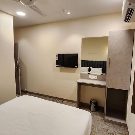 Peace International Hotel Mumbai Luaran gambar