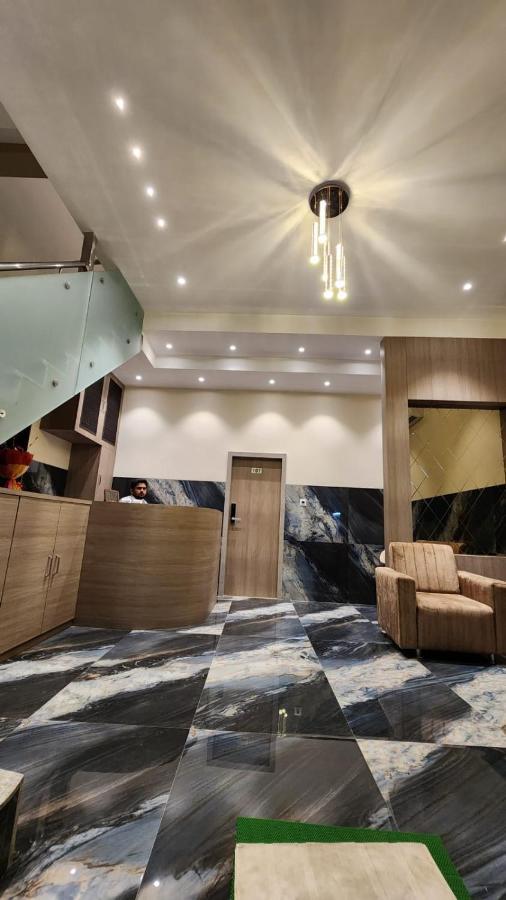 Peace International Hotel Mumbai Luaran gambar
