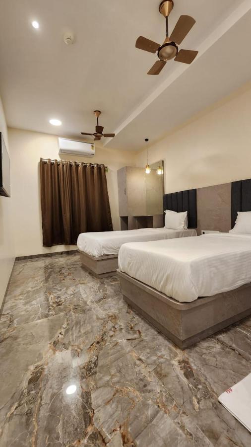 Peace International Hotel Mumbai Luaran gambar