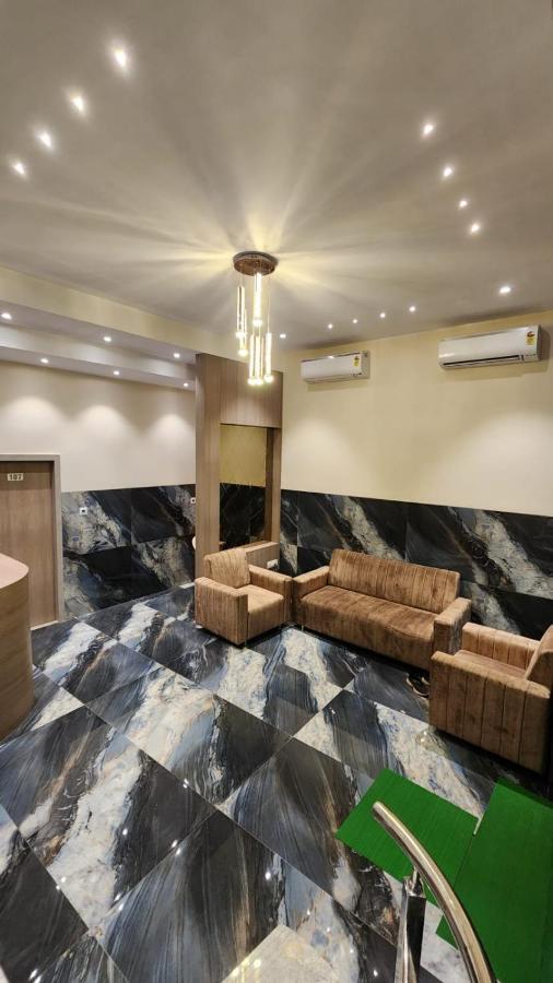 Peace International Hotel Mumbai Luaran gambar