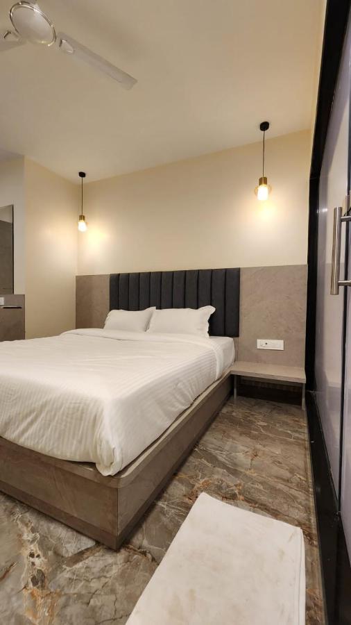Peace International Hotel Mumbai Luaran gambar